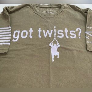 Grunt Style GOT TWISTS? XXL GREEN SS T SHIRT EUC 0122